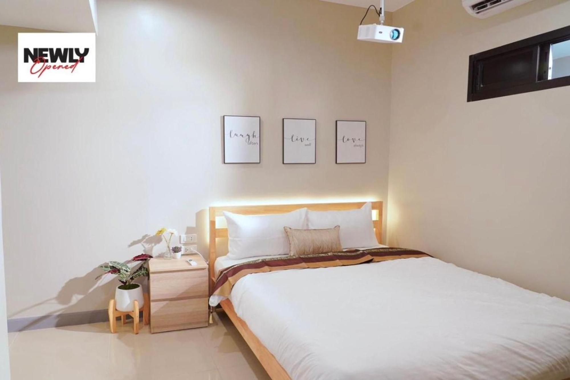 Bnb98 Silom Hotel Bangkok Buitenkant foto