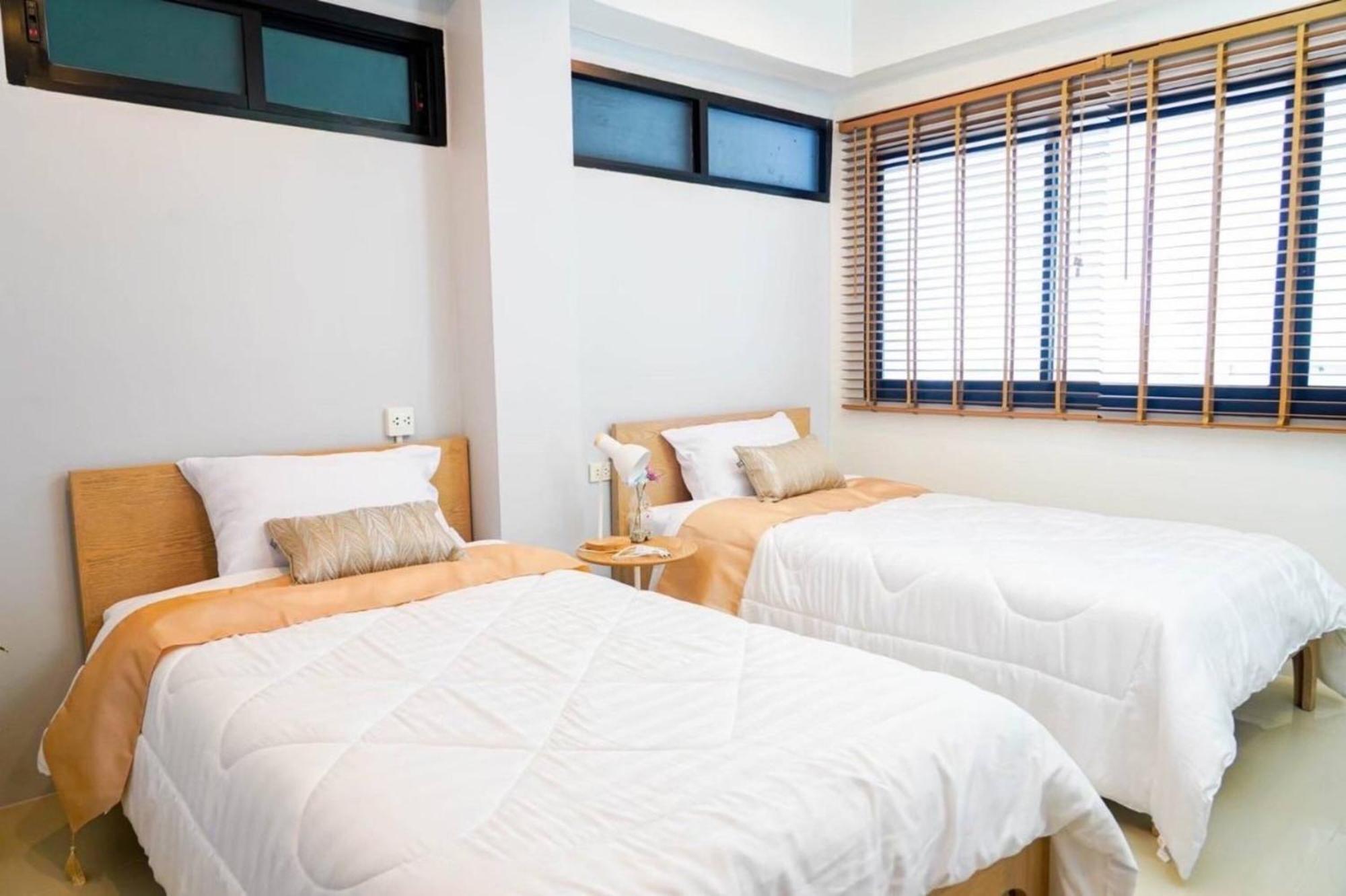 Bnb98 Silom Hotel Bangkok Buitenkant foto