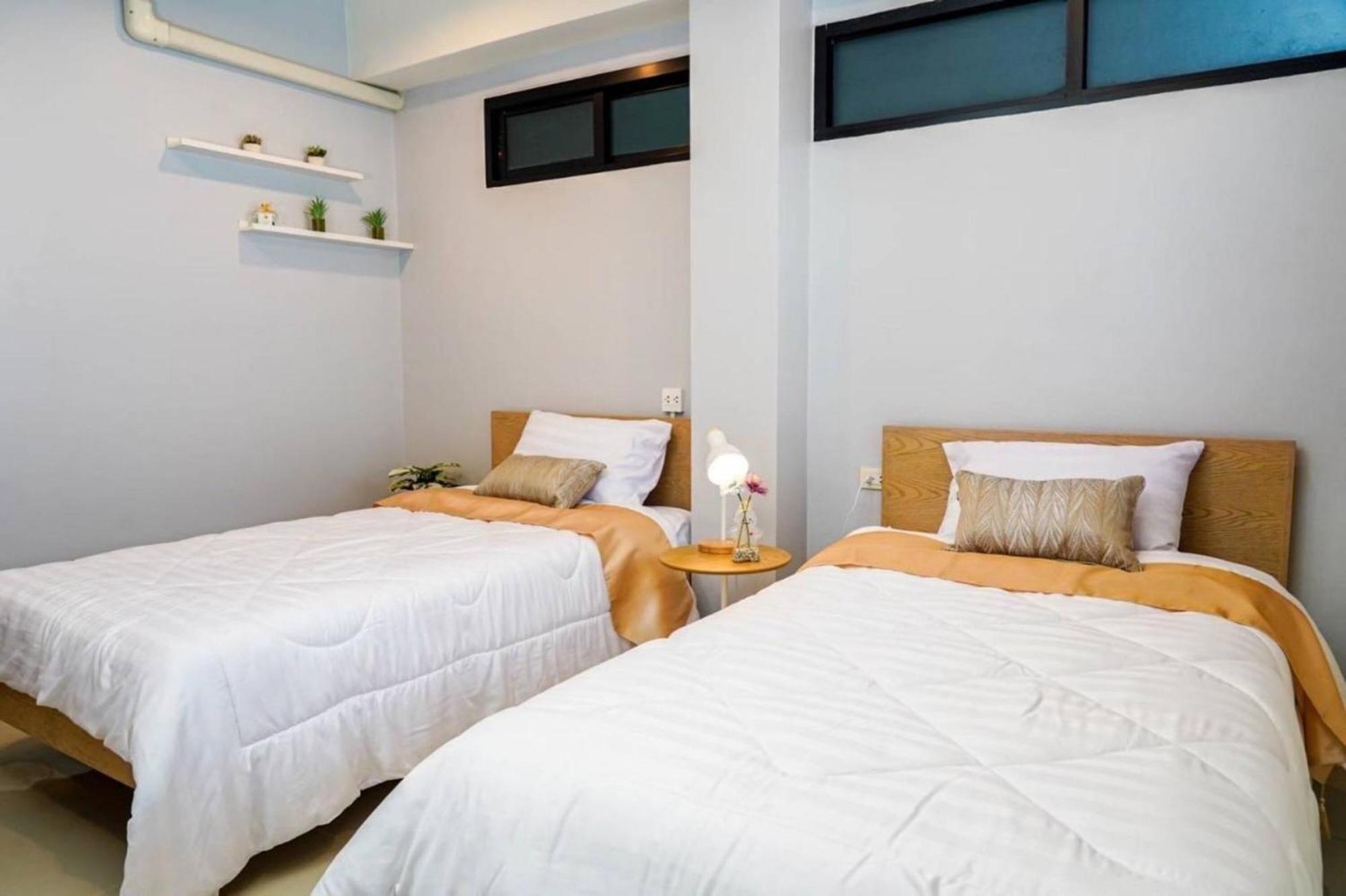 Bnb98 Silom Hotel Bangkok Buitenkant foto