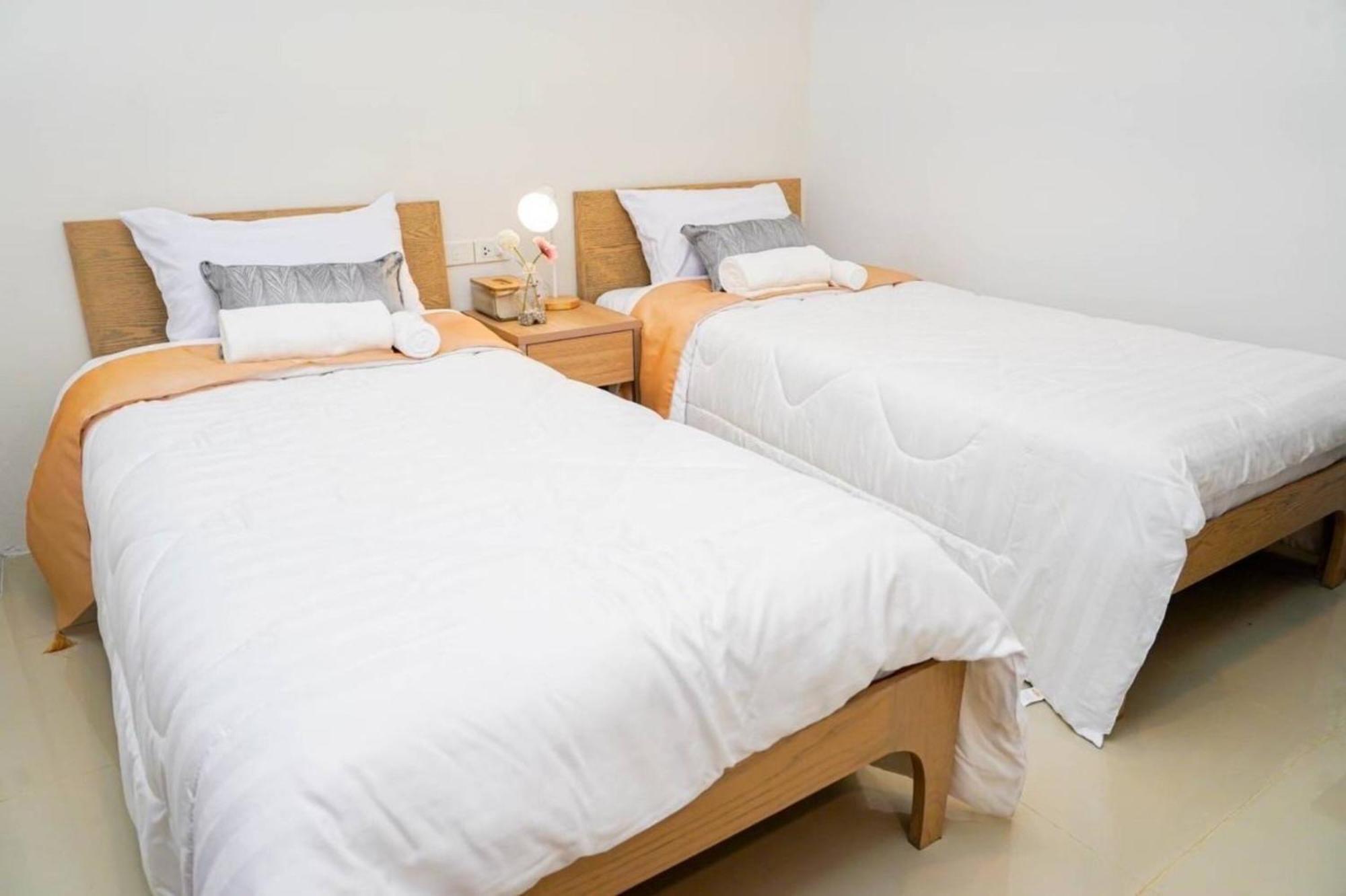 Bnb98 Silom Hotel Bangkok Buitenkant foto