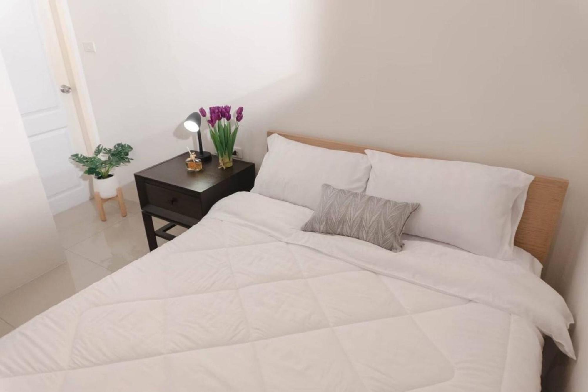 Bnb98 Silom Hotel Bangkok Buitenkant foto