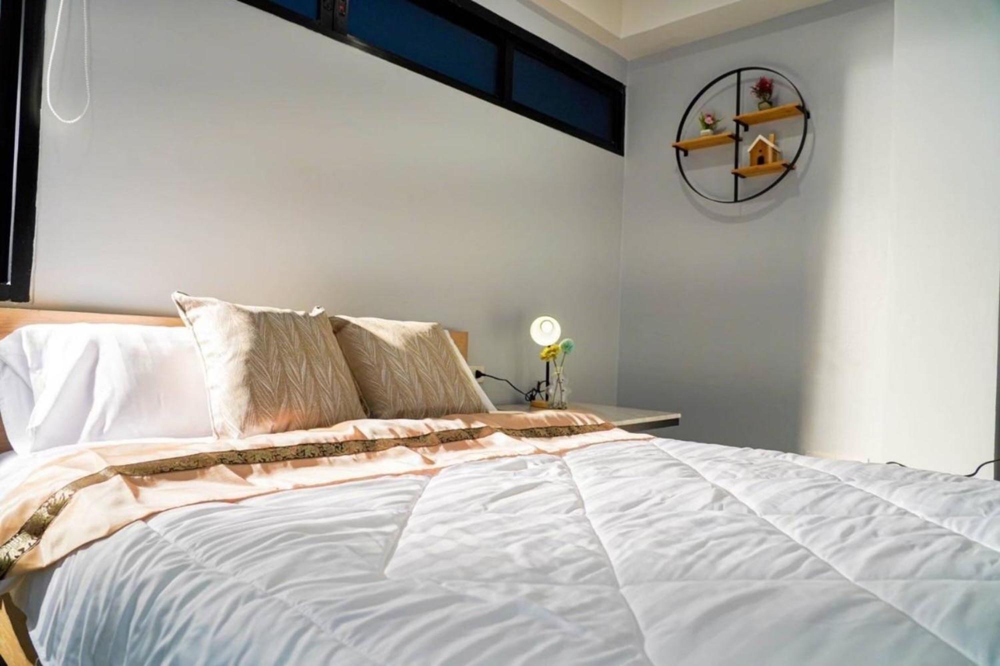 Bnb98 Silom Hotel Bangkok Buitenkant foto