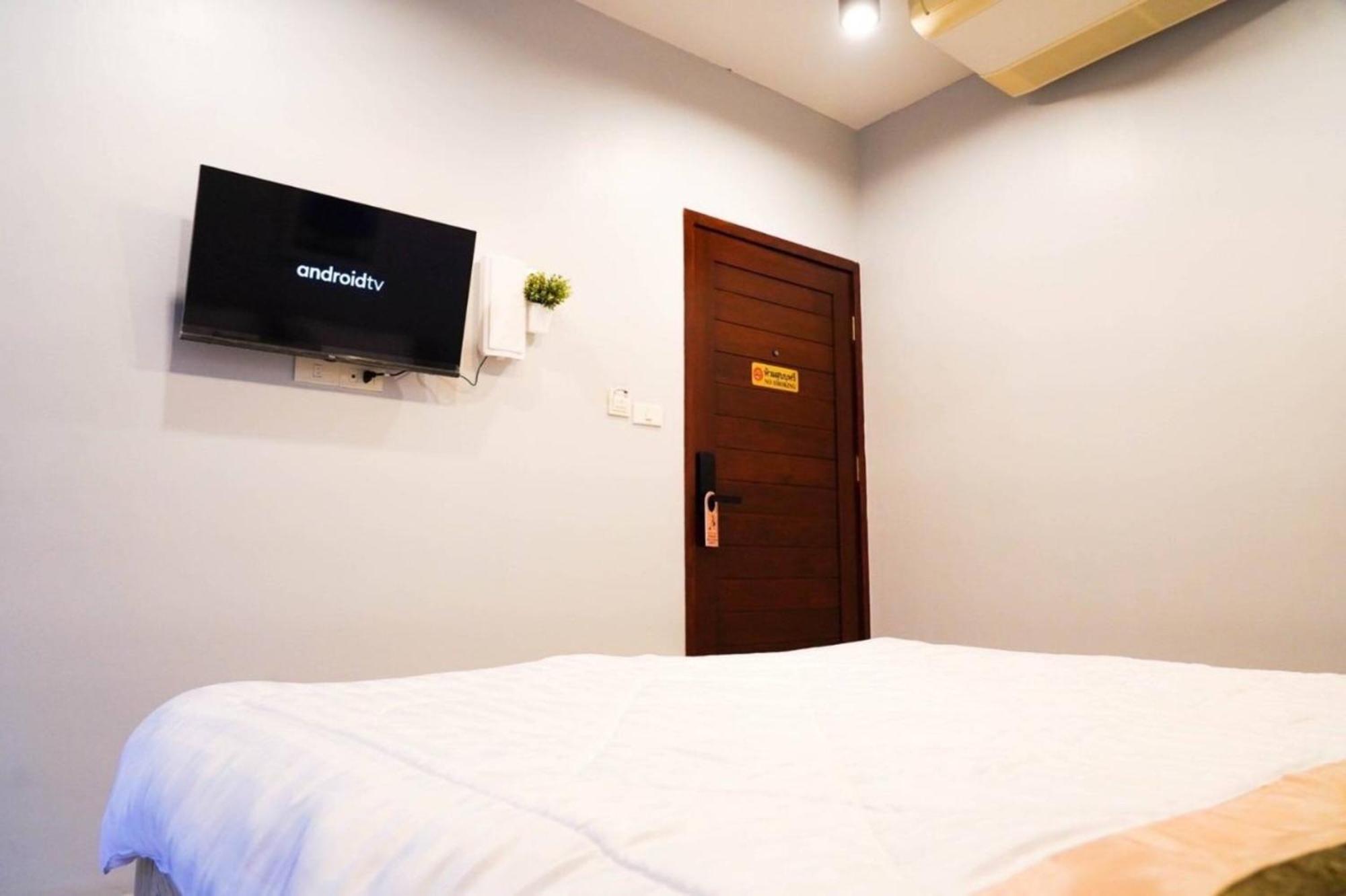 Bnb98 Silom Hotel Bangkok Buitenkant foto